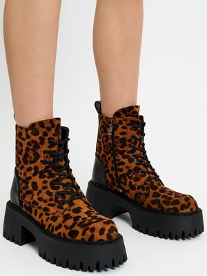 Смотреть образы с Ботинки (артикул 185792364)