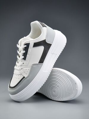 Смотреть модные образы с валберриз с Кроссовки (артикул 179921905)