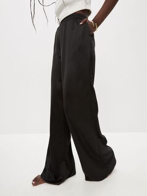 Смотреть образы с Брюки (артикул 183017553)