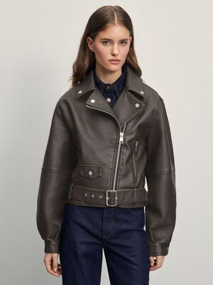 Смотреть образы с Куртка (артикул 205996600)