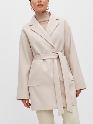 Смотреть образы с Пальто (артикул 204839693)