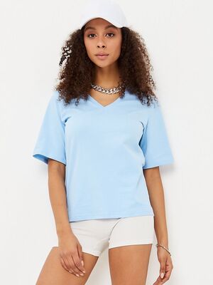 Смотреть образы с Футболка (артикул 140319159)