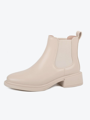 Смотреть образы с Ботинки (артикул 194099057)