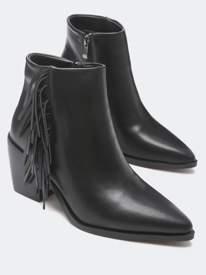 Смотреть модные образы с валберриз с Ботильоны (артикул 184113435)