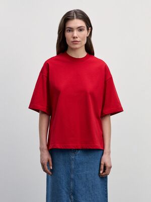 Смотреть модные образы с валберриз с Футболка (артикул 222227029)