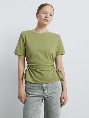 Смотреть образы с Футболка (артикул 217540805)