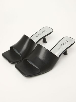 Смотреть модные образы с валберриз с Мюли (артикул 216748732)