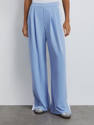 Смотреть модные образы с валберриз с Брюки (артикул 217074195)