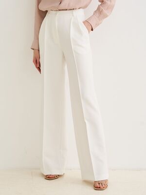 Смотреть модные образы с валберриз с Брюки (артикул 29193691)