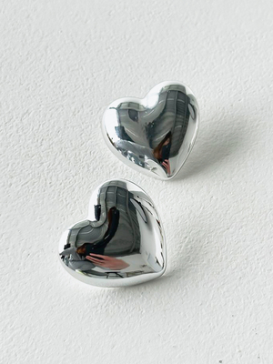 Смотреть модные образы с валберриз с Серьги (артикул 212451989)