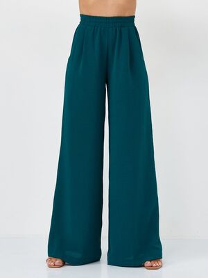 Смотреть образы с Брюки (артикул 214270090)