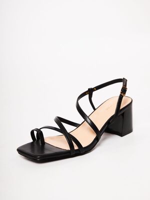 Смотреть образы с Босоножки (артикул 225215637)