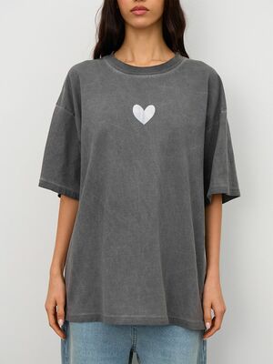 Смотреть образы с Футболка (артикул 216152840)