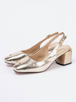 Смотреть образы с Туфли (артикул 223403398)