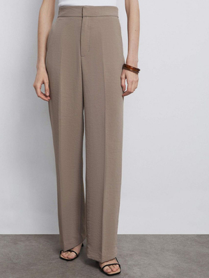 Смотреть модные образы с валберриз с Брюки (артикул 229680316)