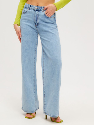 Смотреть образы с Джинсы (артикул 163598566)