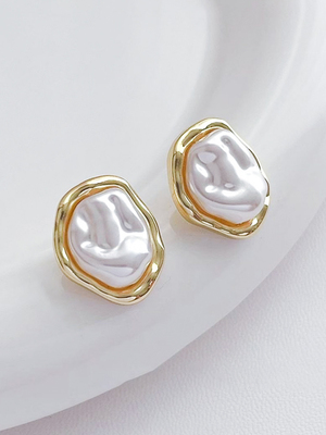 Смотреть модные образы с валберриз с Серьги (артикул 192590208)