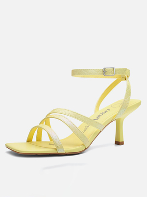 Смотреть образы с Босоножки (артикул 200148608)