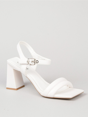 Смотреть образы с Босоножки (артикул 204520283)