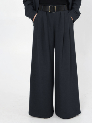 Смотреть модные образы с валберриз с Брюки (артикул 216982452)