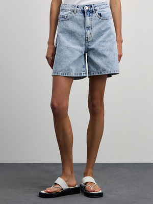 Смотреть образы с Шорты (артикул 224669381)