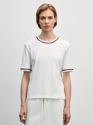 Смотреть модные образы с валберриз с Футболка (артикул 227452820)