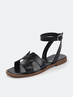 Смотреть модные образы с валберриз с Сандалии (артикул 223686565)