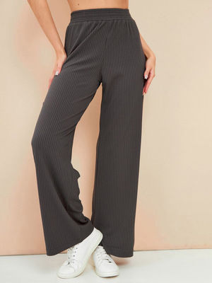 Смотреть образы с Брюки (артикул 174291321)