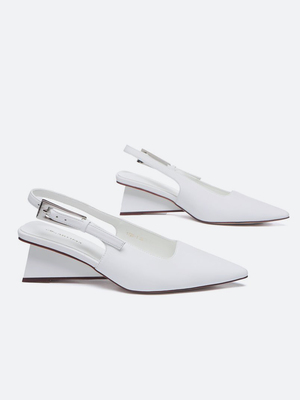 Смотреть образы с Туфли (артикул 228636505)