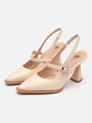 Смотреть образы с Туфли (артикул 195326603)