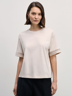 Смотреть модные образы с валберриз с Футболка (артикул 232468671)