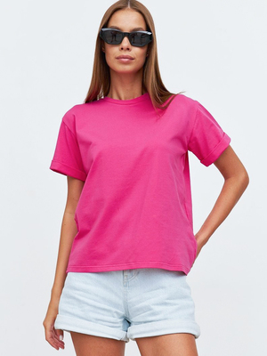 Смотреть образы с Футболка (артикул 140906141)