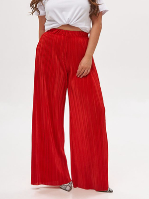 Смотреть модные образы с валберриз с Брюки (артикул 230016617)