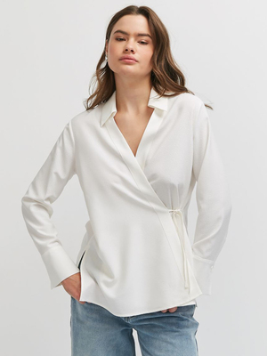 Смотреть модные образы с валберриз с Блузка (артикул 206343924)