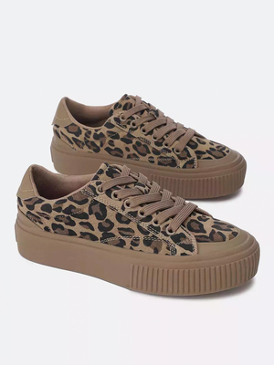 Модный образ ВБ с Кроссовки (артикул 232108978)