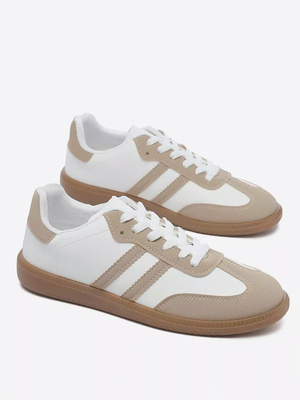 Смотреть модные образы с валберриз с Кеды (артикул 232108755)