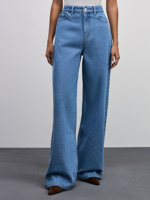 Смотреть модные образы с валберриз с Джинсы (артикул 240888489)