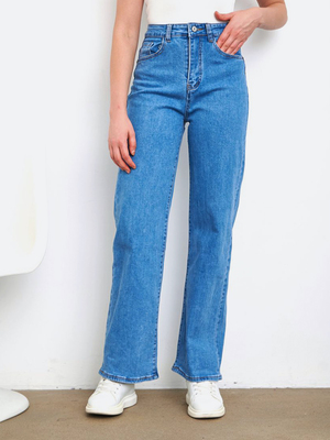 Смотреть модные образы с валберриз с Джинсы (артикул 170425142)