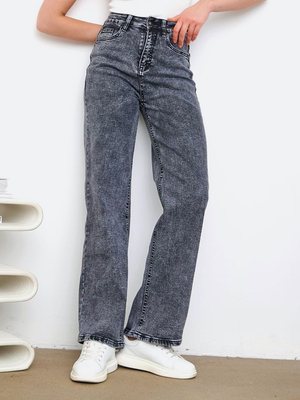 Смотреть образы с Джинсы (артикул 170425140)