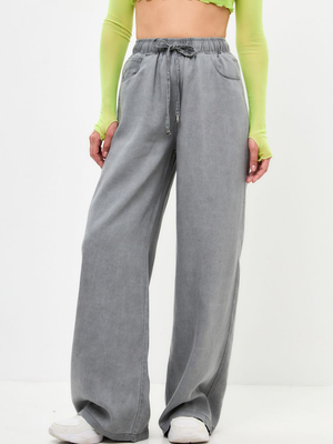 Смотреть образы с Брюки (артикул 236069442)