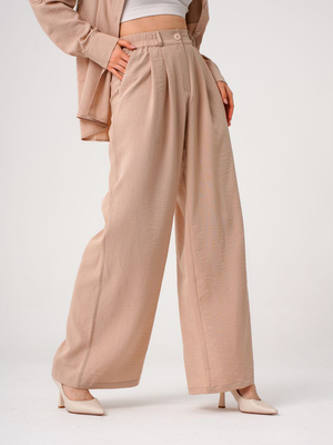 Смотреть модные образы с валберриз с Брюки (артикул 230551589)