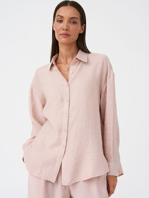 Смотреть модные образы с валберриз с Рубашка (артикул 143131222)