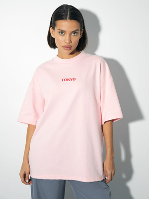 Смотреть модные образы с валберриз с Футболка (артикул 120563037)