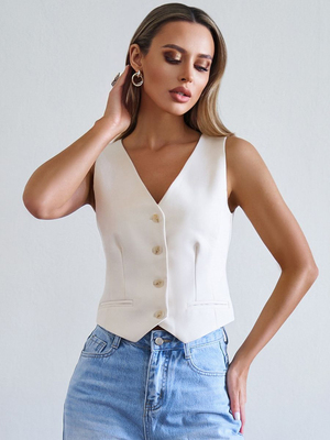 Смотреть модные образы с валберриз с Жилет (артикул 236689416)