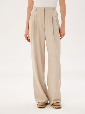 Смотреть модные образы с валберриз с Брюки (артикул 226110577)