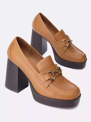 Смотреть модные образы с валберриз с Туфли (артикул 232097879)