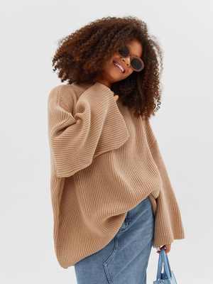 Смотреть модные образы с валберриз с Свитер (артикул 169795530)