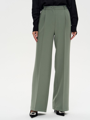 Смотреть модные образы с валберриз с Брюки (артикул 231977532)