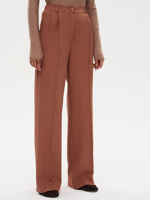 Смотреть модные образы с валберриз с Брюки (артикул 231977446)