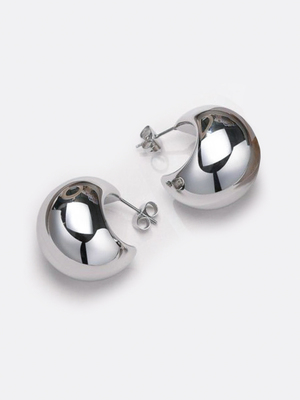 Смотреть модные образы с валберриз с Серьги (артикул 218117390)